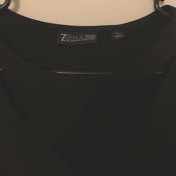 Blouse - Picture 3 of 4